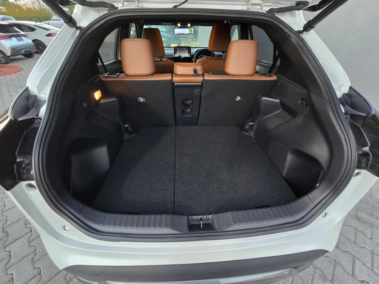 2023 Model Otomatik Toyota Yaris Cross 11. Görseli