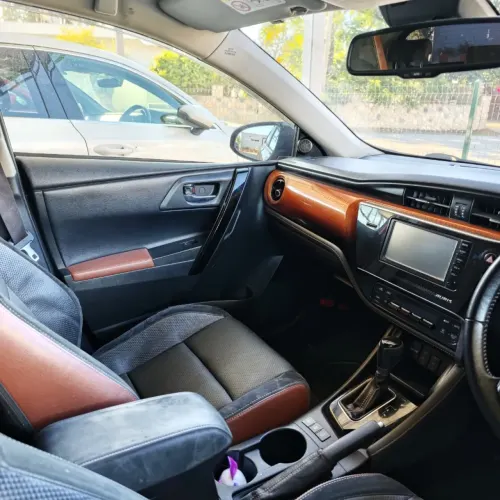 2015 Toyota Auris - Önizleme 6