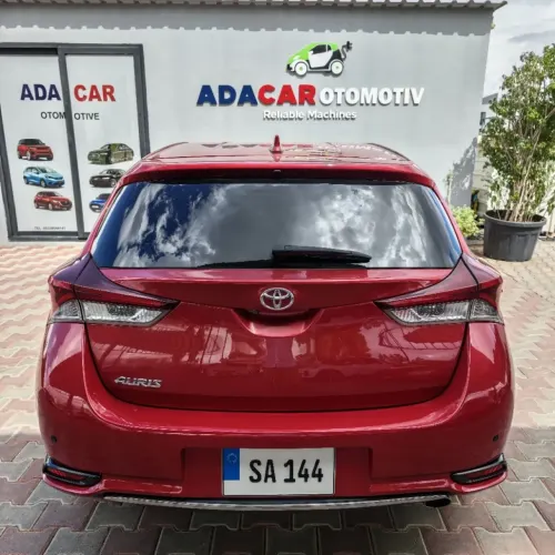 2015 Toyota Auris - Önizleme 8