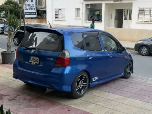 2004 Honda Fit - Önizleme 4