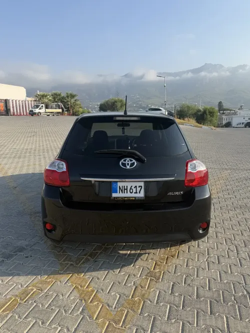 2011 Toyota Auris - Önizleme 3
