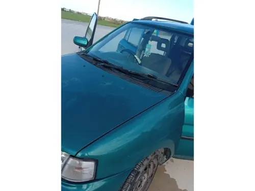 1999 Mazda Demio - Önizleme 4