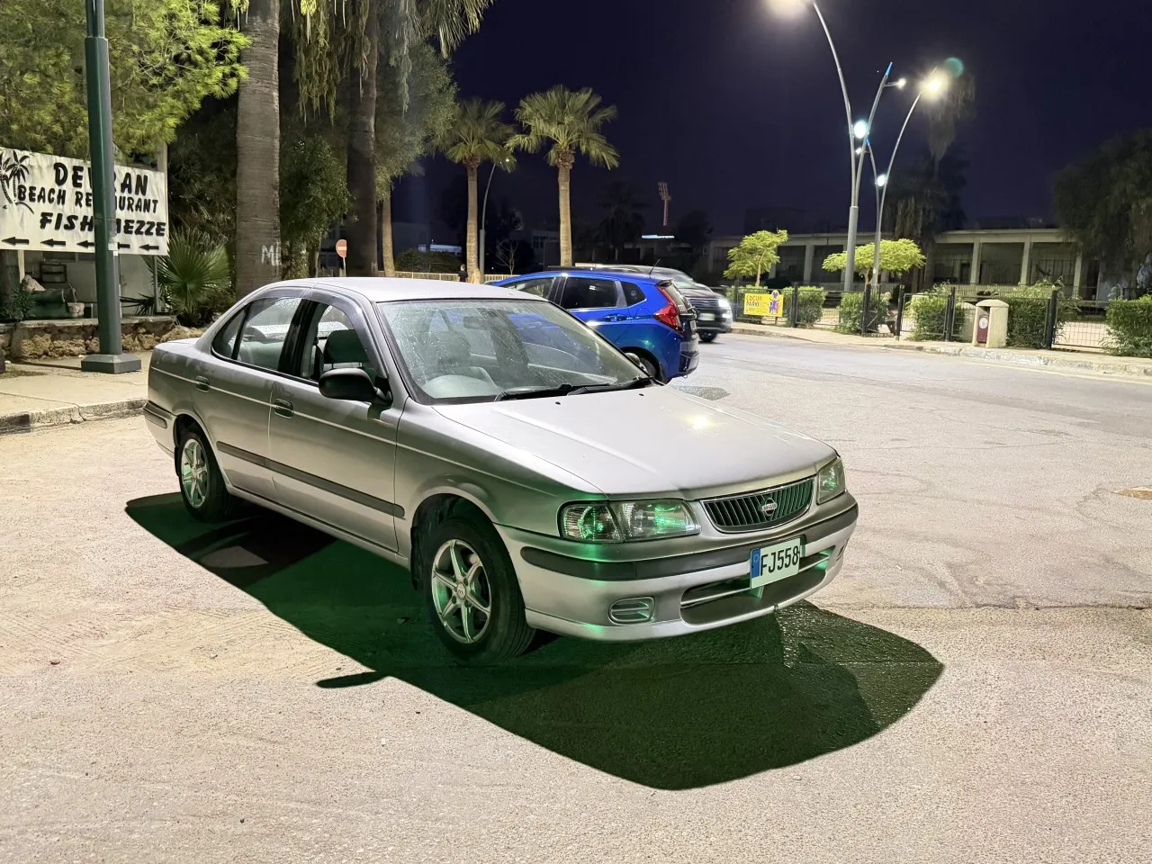 2002 Model Otomatik Nissan Sunny