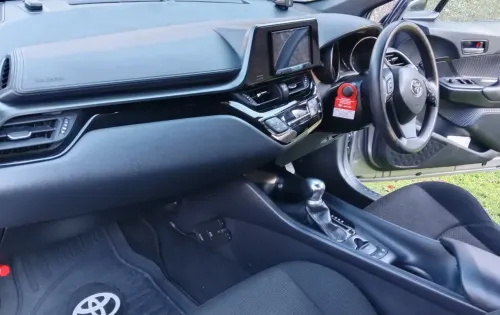 2025 Toyota C-HR Hybrid - Önizleme 4
