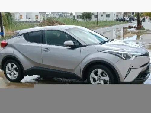 2025 Toyota C-HR Hybrid - Önizleme 6
