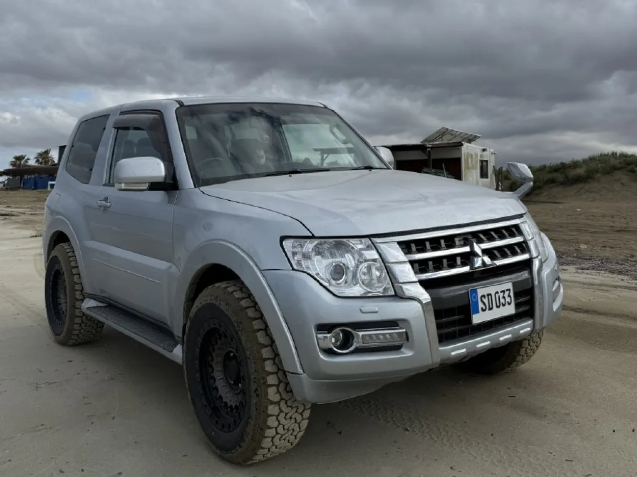 2017 Model Otomatik Mitsubishi Pajero