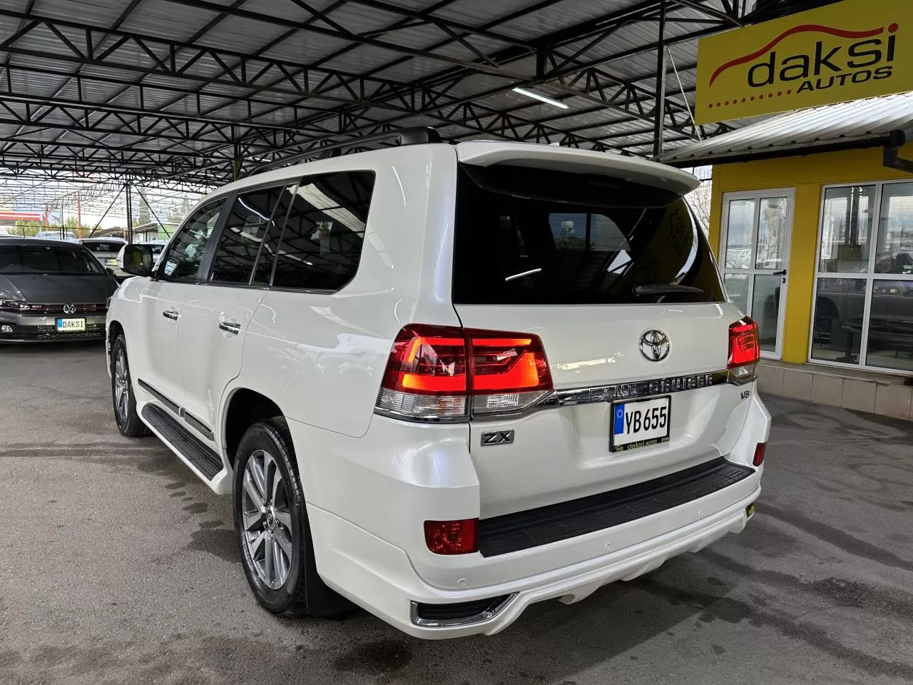 2021 Model Otomatik Toyota Land Cruiser 6. Görseli