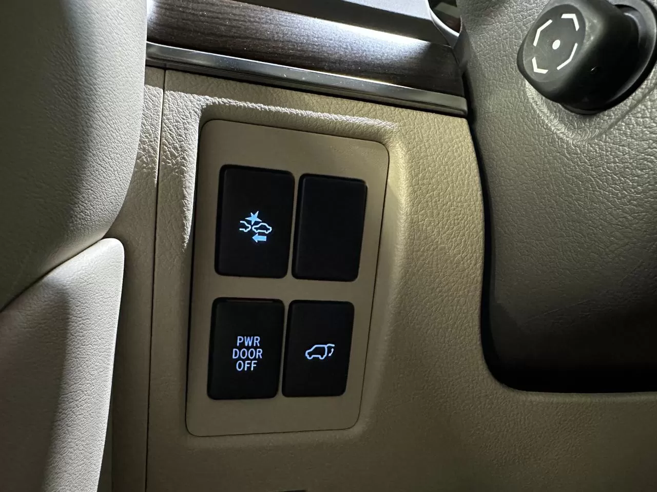 2021 Model Otomatik Toyota Land Cruiser 23. Görseli