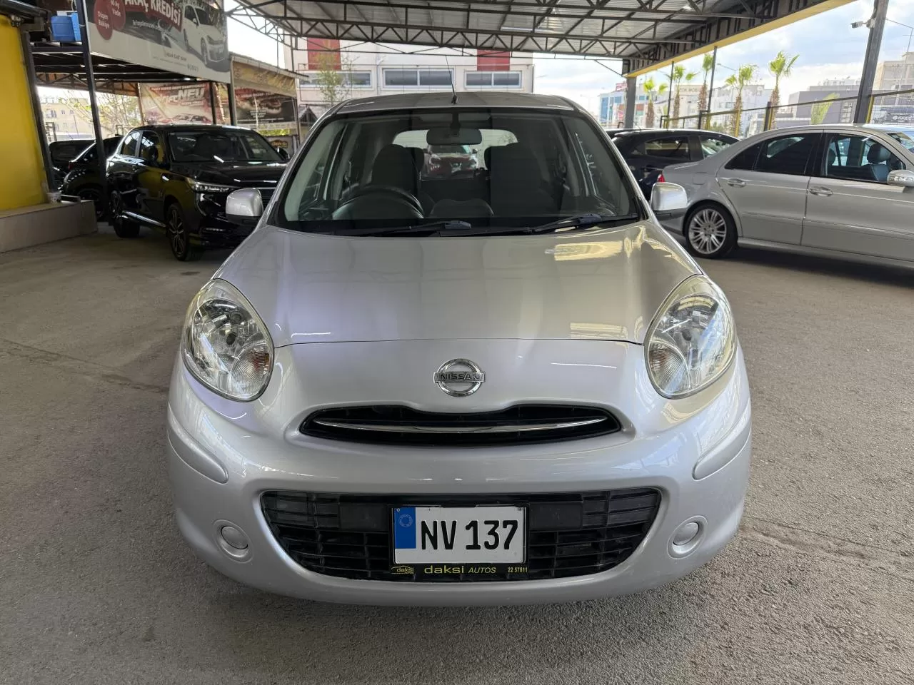 2011 Model Otomatik Nissan March 8. Görseli