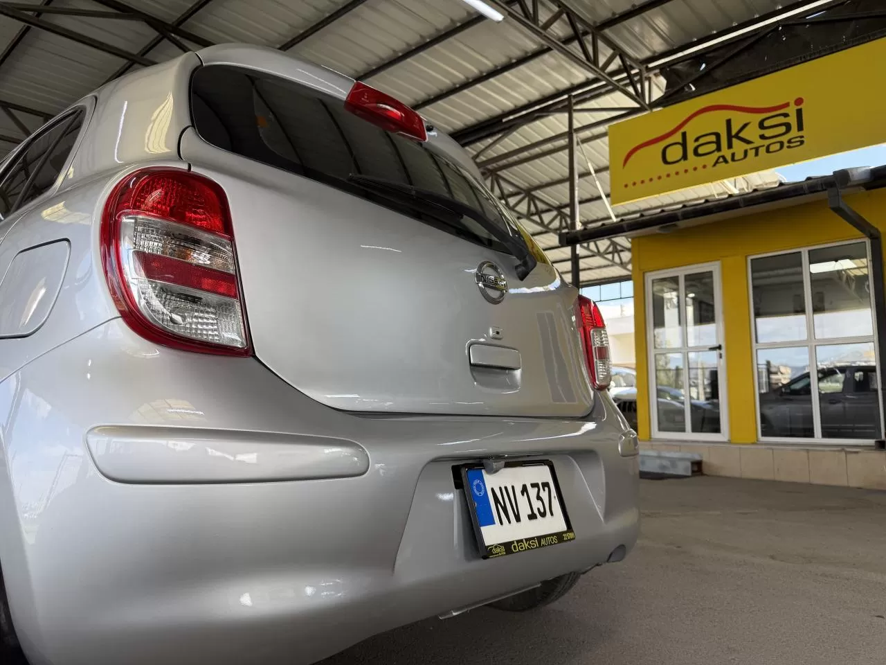 2011 Model Otomatik Nissan March 10. Görseli