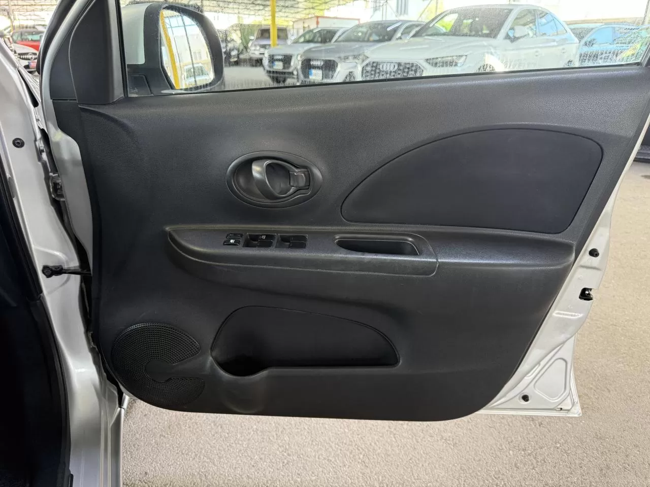 2011 Model Otomatik Nissan March 16. Görseli