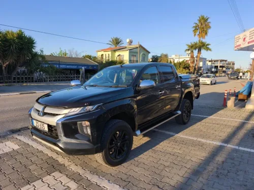 2021 Model Otomatik Mitsubishi L 200