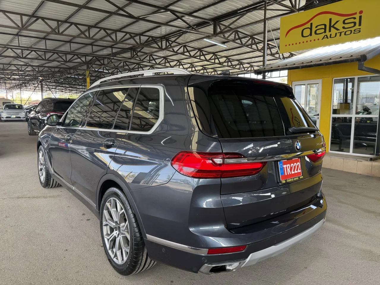 2023 Model Otomatik BMW X7 6. Görseli