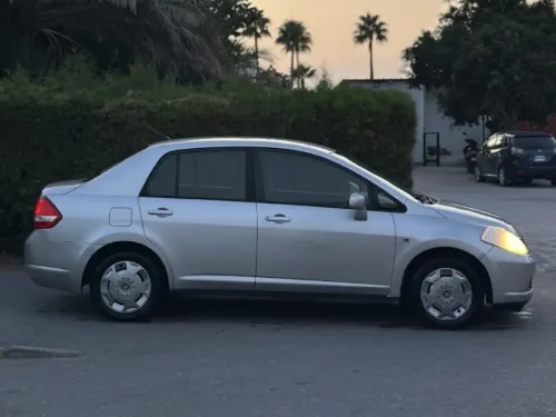 2005 Model Otomatik Nissan Tiida