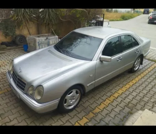 1997 Model Düz Mercedes-Benz E Serisi