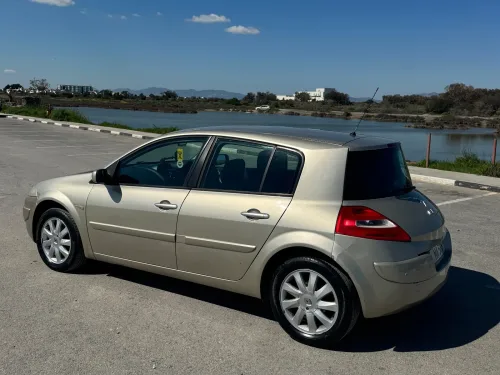 2009 Renault Megane - Önizleme 2