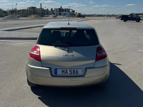 2009 Renault Megane - Önizleme 4