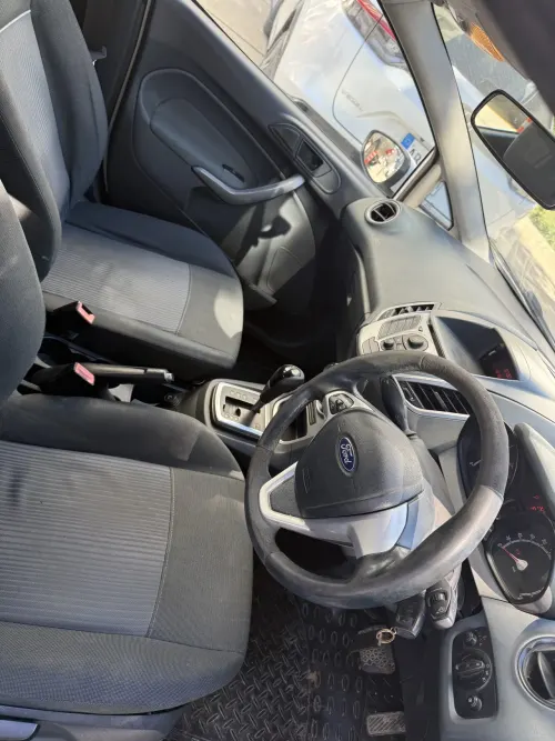 2012 Ford Fiesta - Önizleme 3