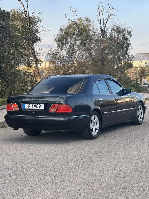 1999 Mercedes - Benz E Serisi - Önizleme 4