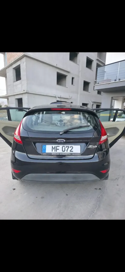 2012 Ford Fiesta - Önizleme 4
