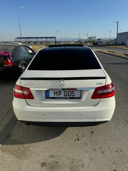 2010 Mercedes - Benz E Serisi - Önizleme 3