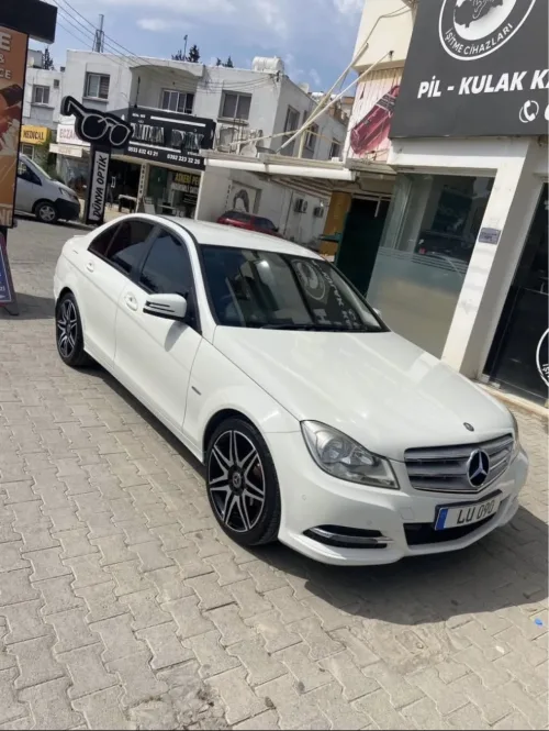 2011 Model Otomatik Mercedes-Benz C Serisi