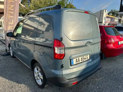 2019 Ford Transit Courier - Önizleme 3