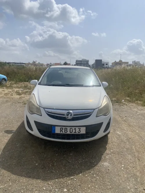 2011 Vauxhall Corsa - Önizleme 1