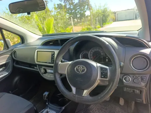 2015 Toyota Vitz - Önizleme 3