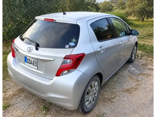 2015 Toyota Vitz - Önizleme 4