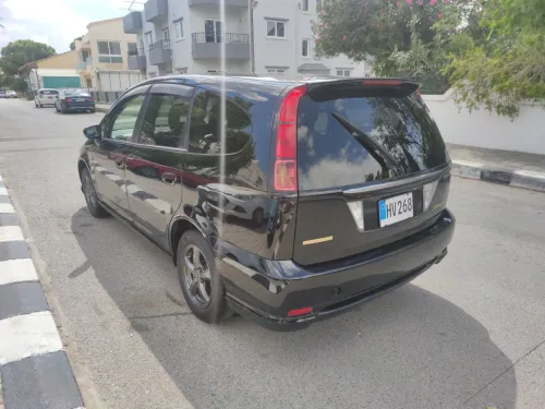 2005 Honda Stream - Önizleme 2