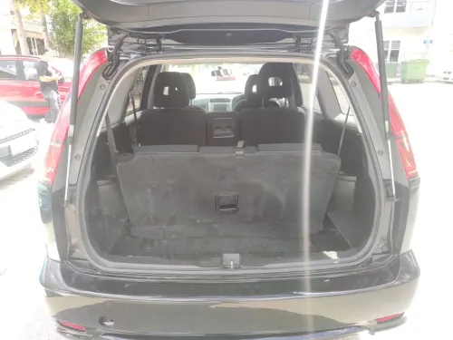 2005 Honda Stream - Önizleme 6