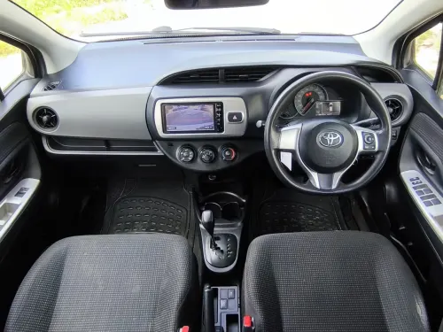 2016 Toyota Vitz - Önizleme 6