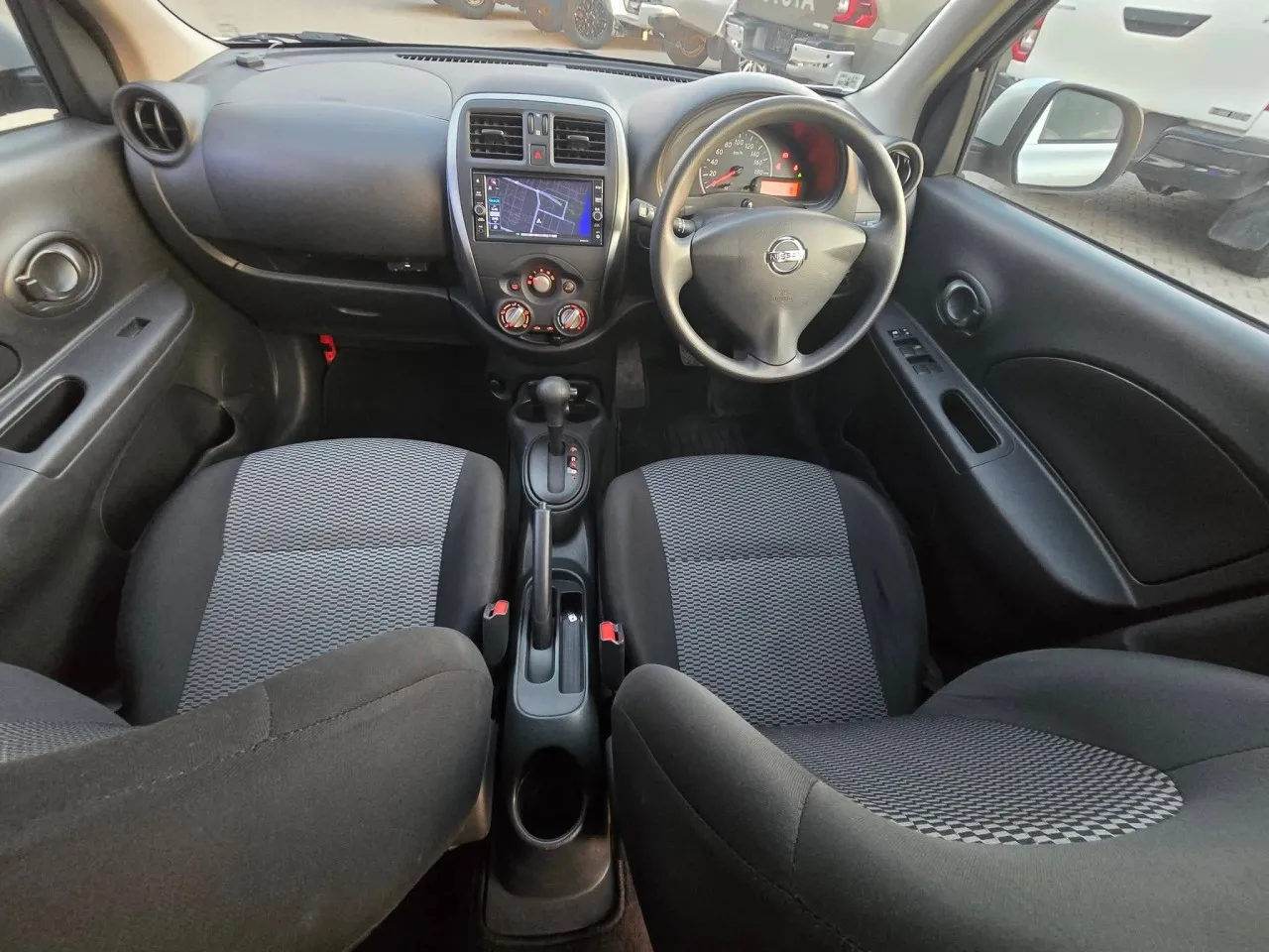 2022 Model Otomatik Nissan March 3. Görseli