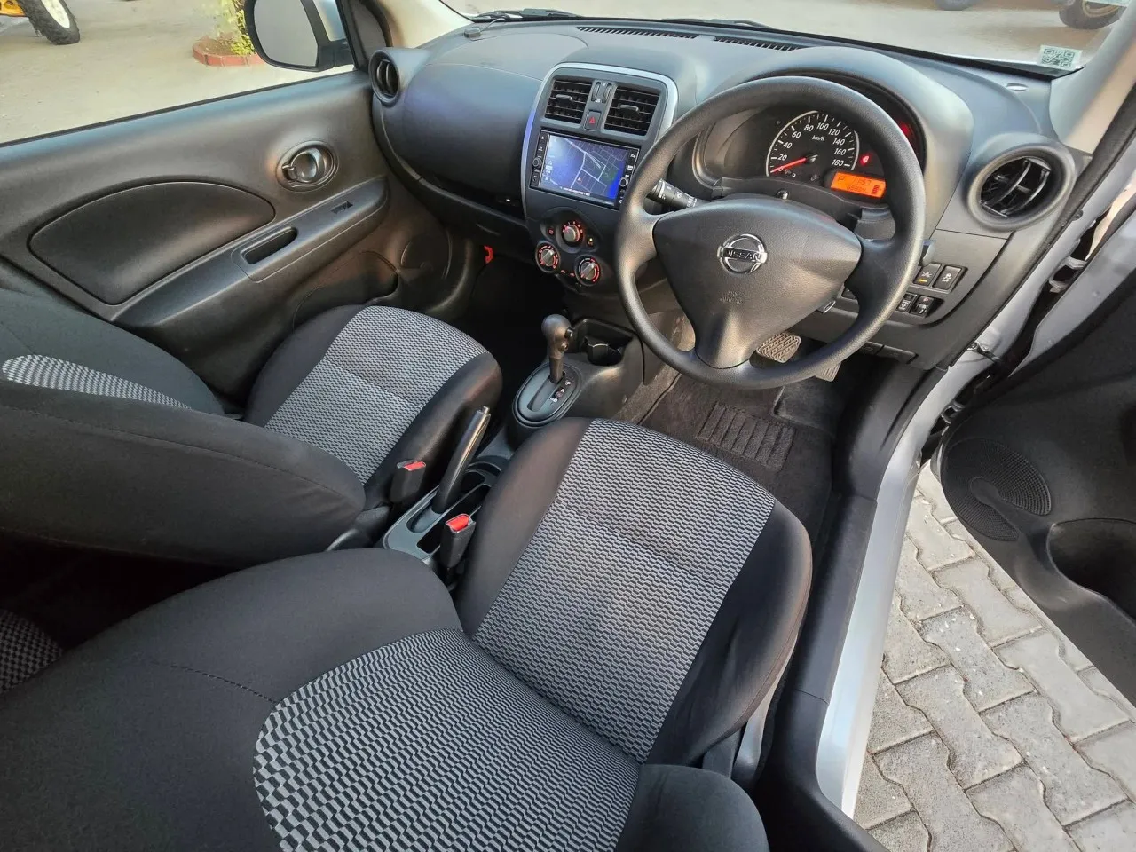 2022 Model Otomatik Nissan March 9. Görseli