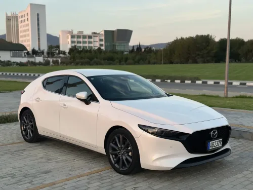 2022 Mazda 3 Hybrid - Önizleme 1