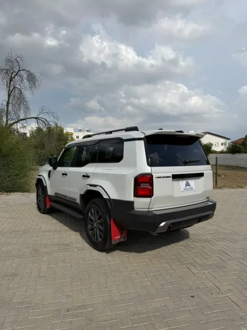 2025 Toyota Land Cruiser - Önizleme 2