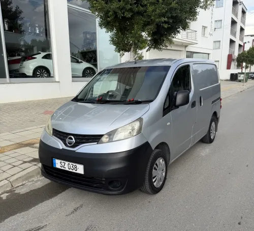 2014 Model Düz Nissan NV200