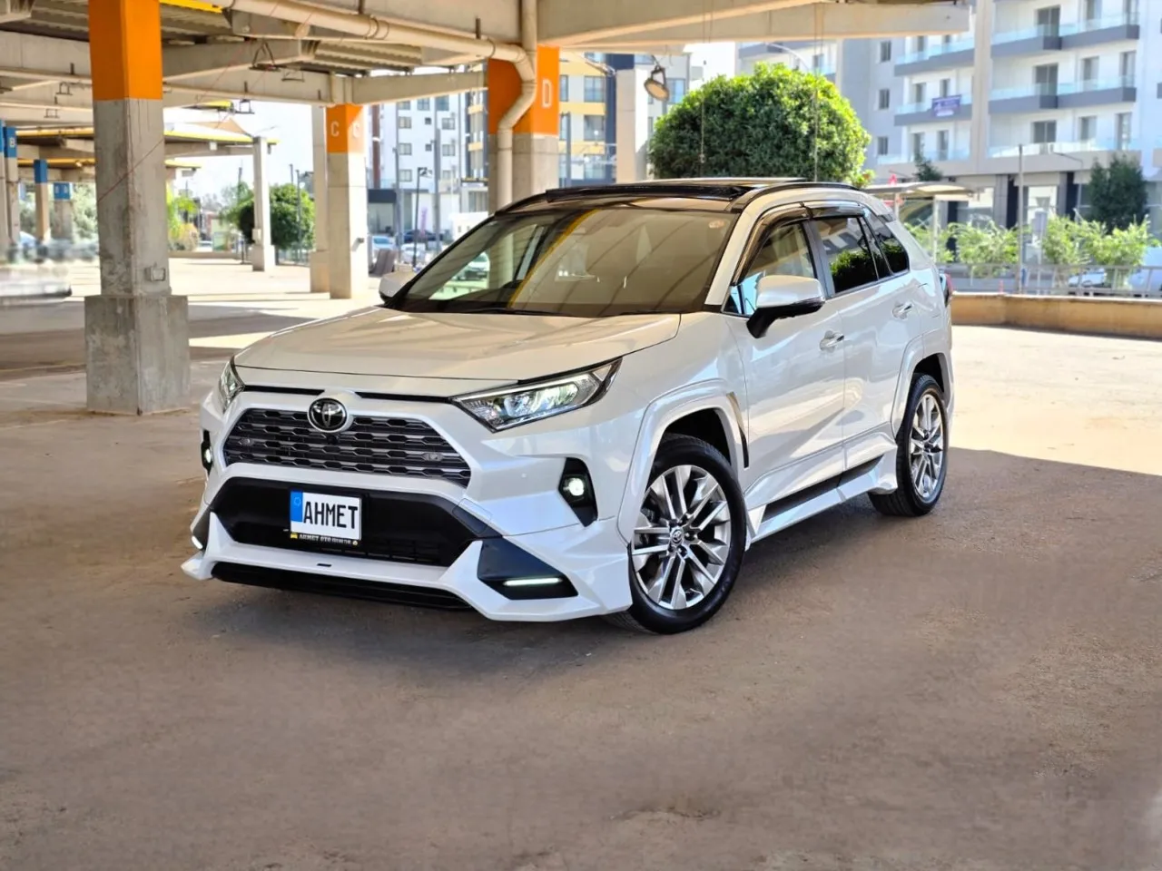 2025 Toyota RAV4 - Önizleme 3