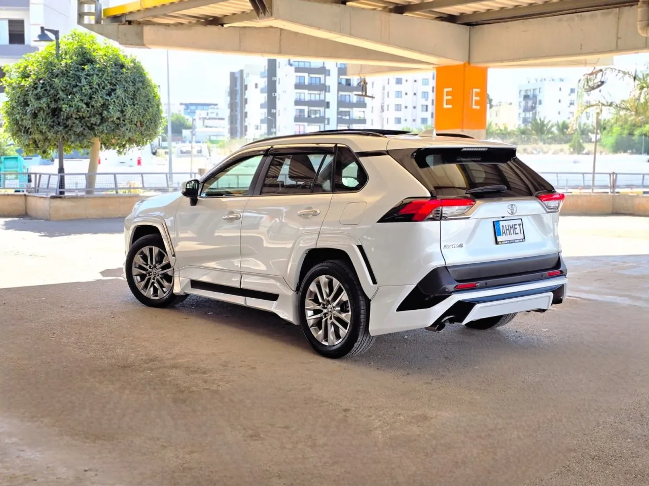 2025 Toyota RAV4 - Önizleme 5