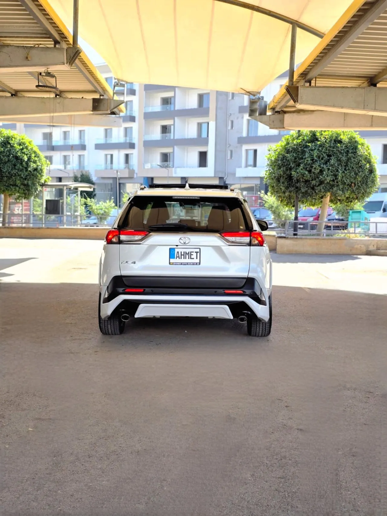 2025 Toyota RAV4 - Önizleme 6