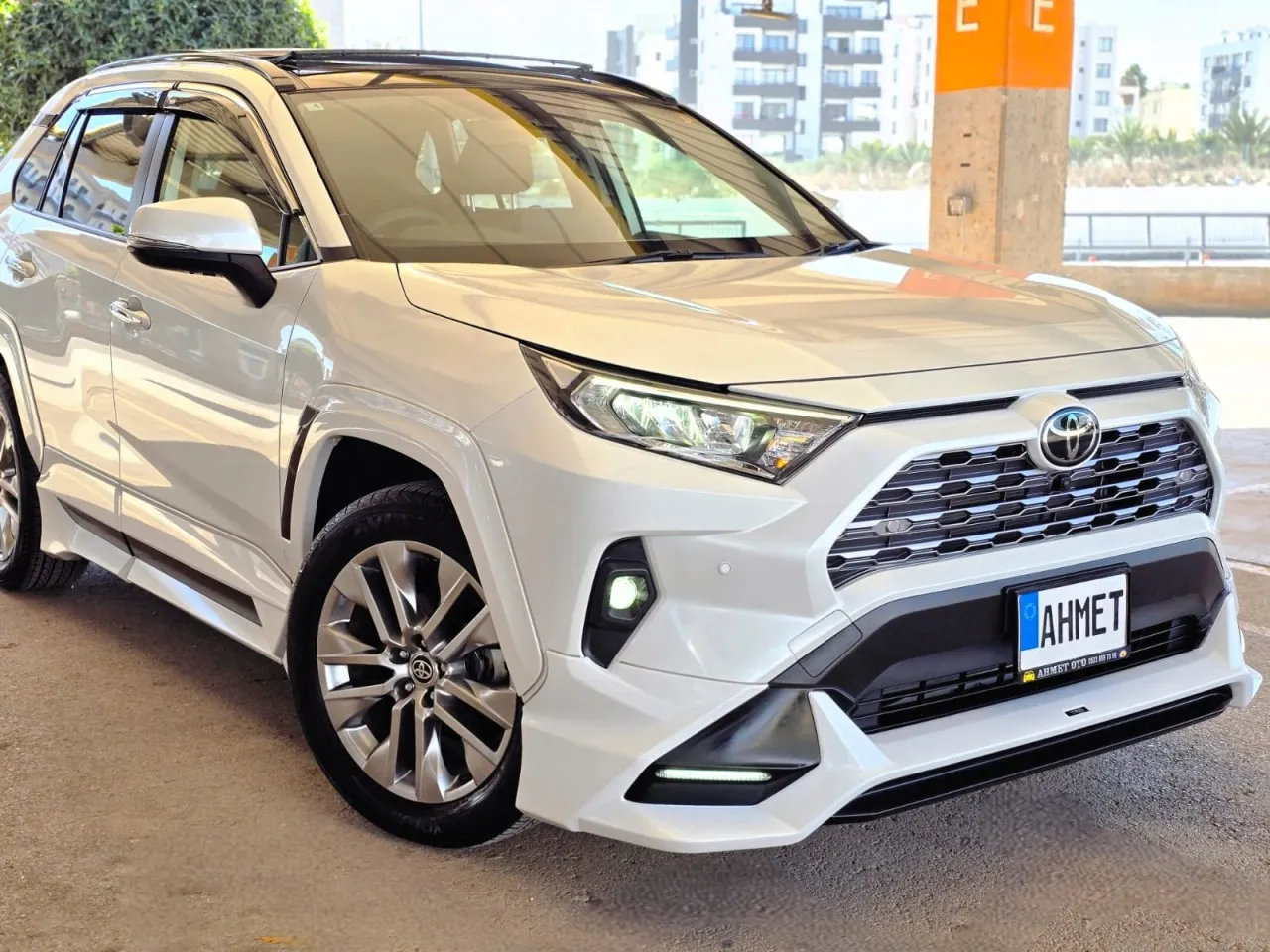 2025 Toyota RAV4 - Önizleme 9