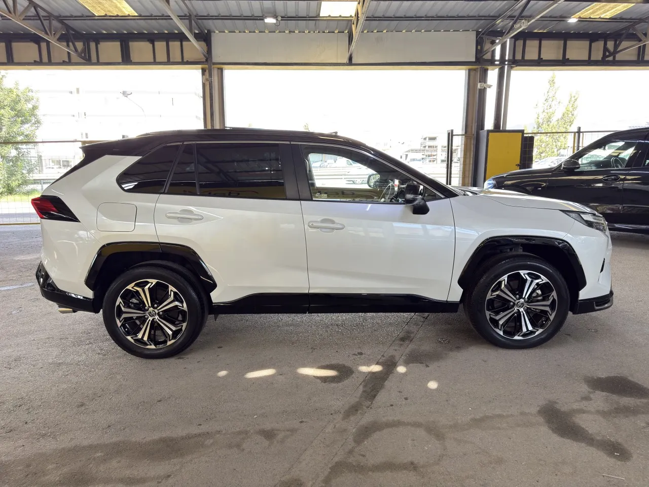 2023 Toyota RAV4 Hybrid - Önizleme 3