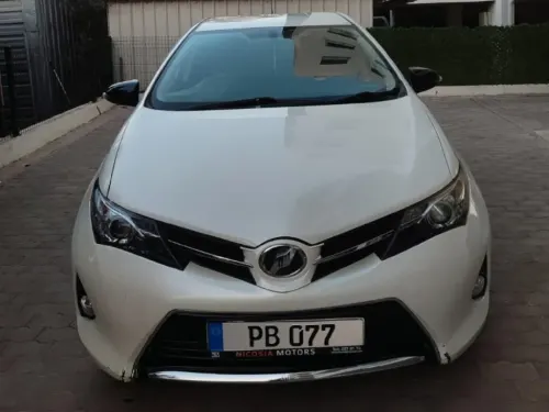 2013 Toyota Auris - Önizleme 6
