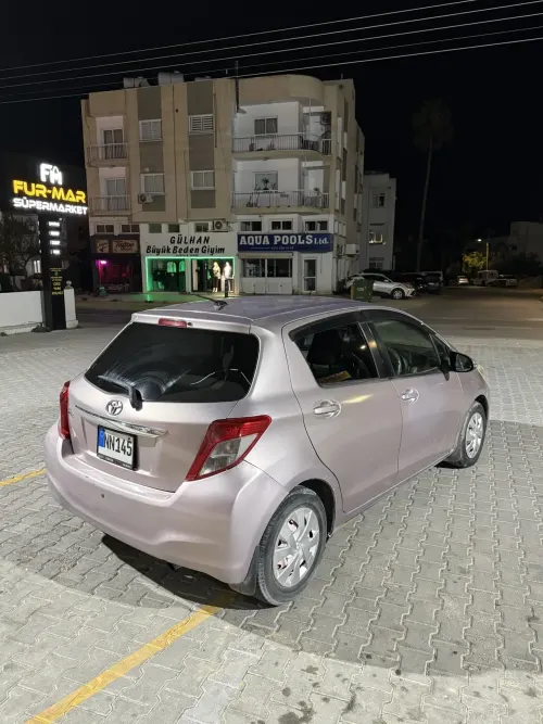 2012 Toyota Vitz - Önizleme 3