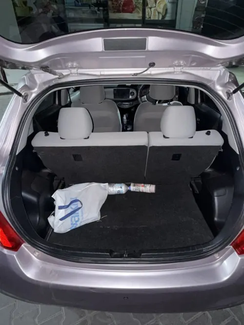 2012 Toyota Vitz - Önizleme 8