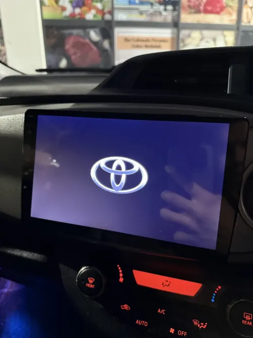 2012 Toyota Vitz - Önizleme 9