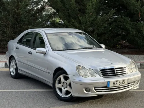 2004 Model Otomatik Mercedes-Benz C Serisi