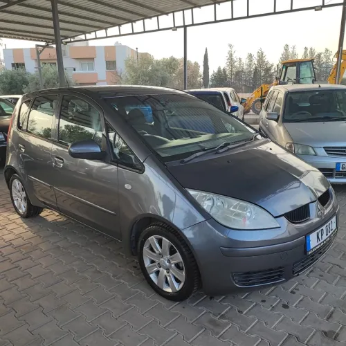 2008 Model Otomatik Mitsubishi Colt