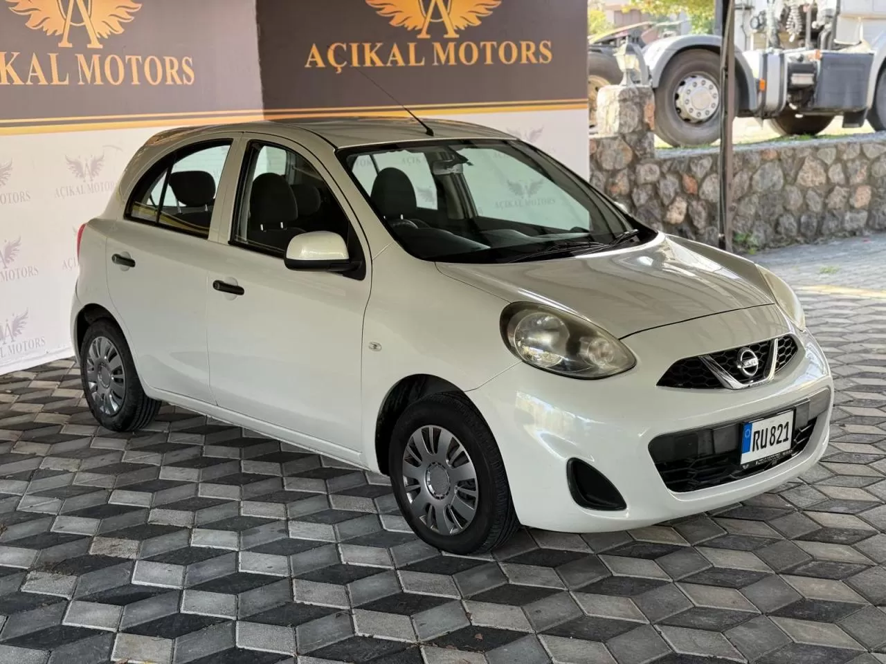 2016 Model Otomatik Nissan March